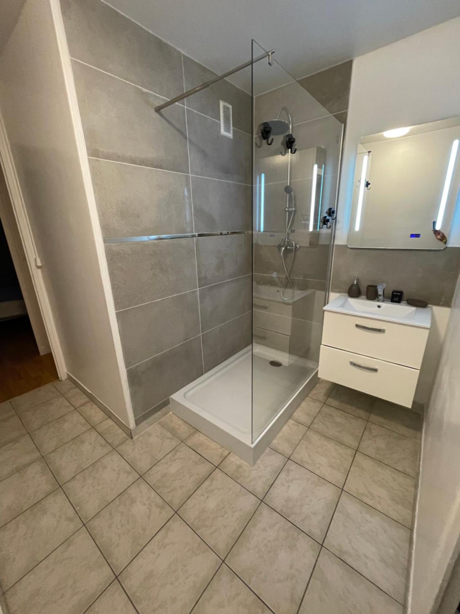 Lenahome Reims Extérieur photo